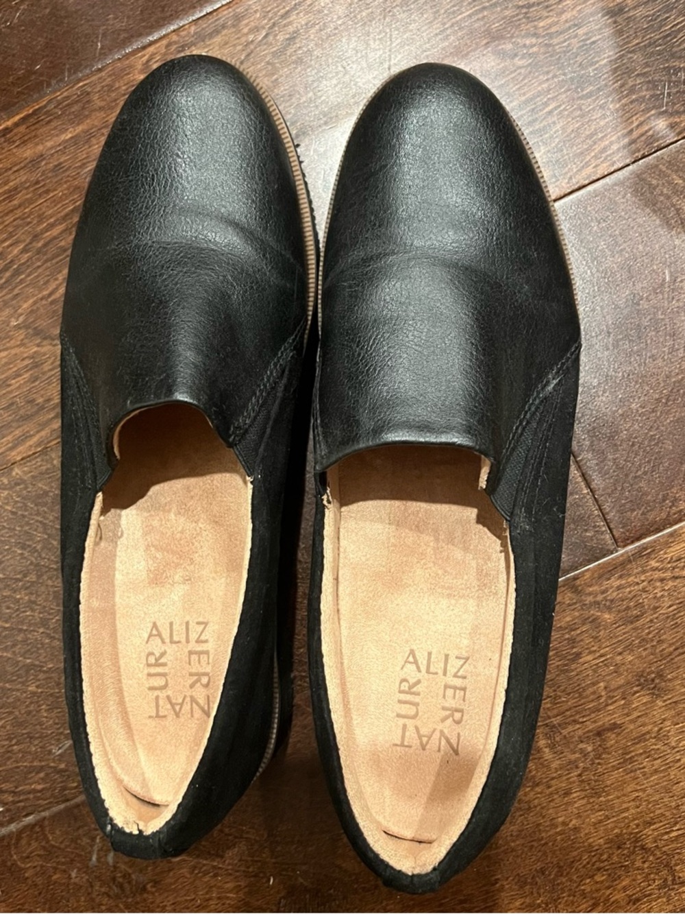 🐈‍⬛ Naturalizer slip on sneakers sz 8 🐈‍⬛